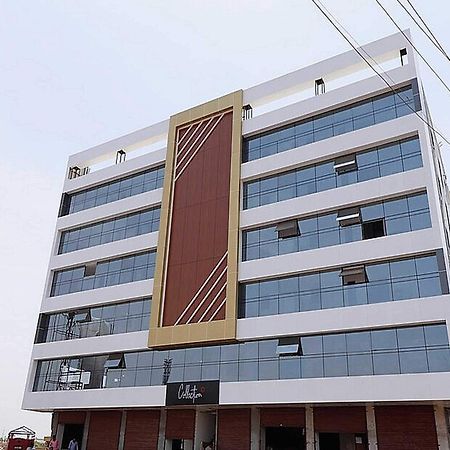 Collection O Manjari - Mundhwa Road Formerly 7 Treats Exterior foto